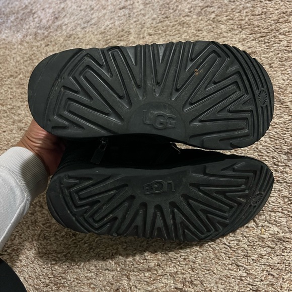 Boys Ugg Nuemel - Picture 5 of 5